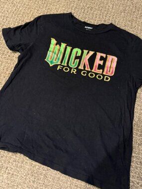 (4 for $20) OLD NAVY Wicked Tshirt - Medium - EUC